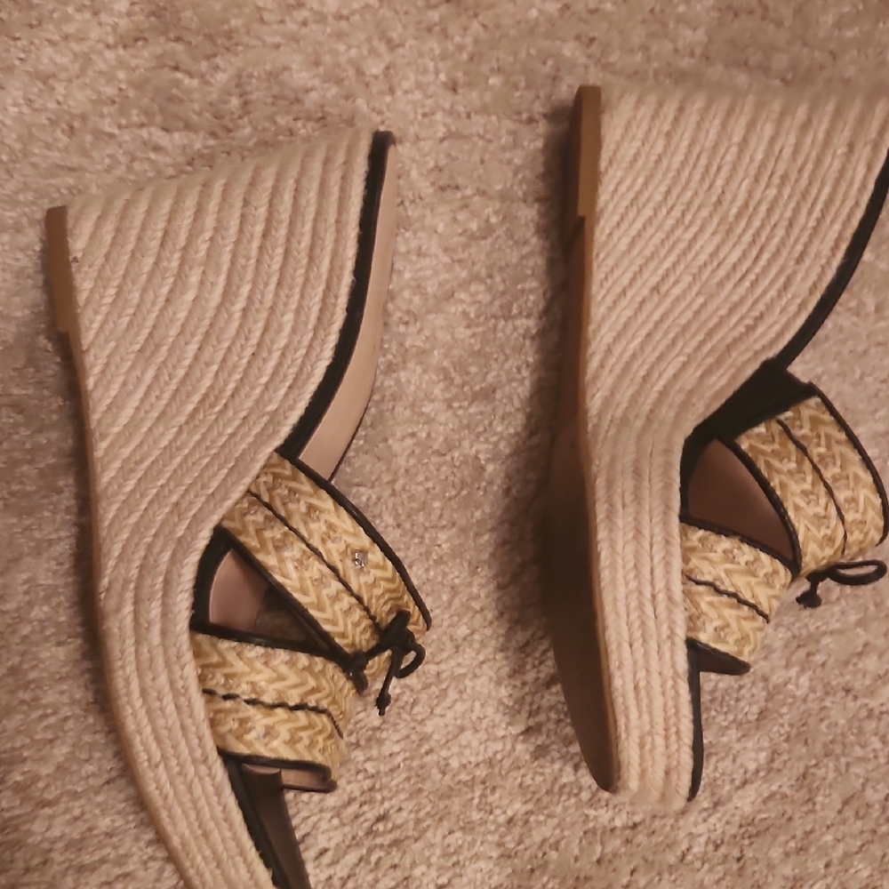 Kate Spade Wedge  Black and Tan Women's Sandals